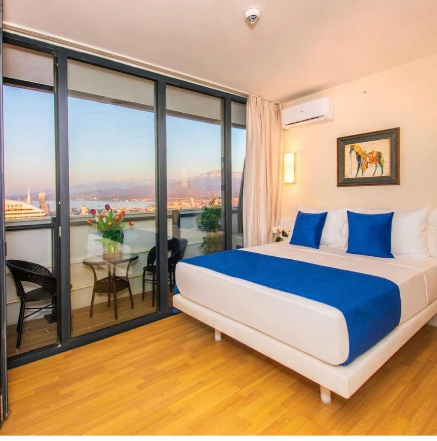 Orbi City Luxury Towers Aparthotel Batumi Kültér fotó