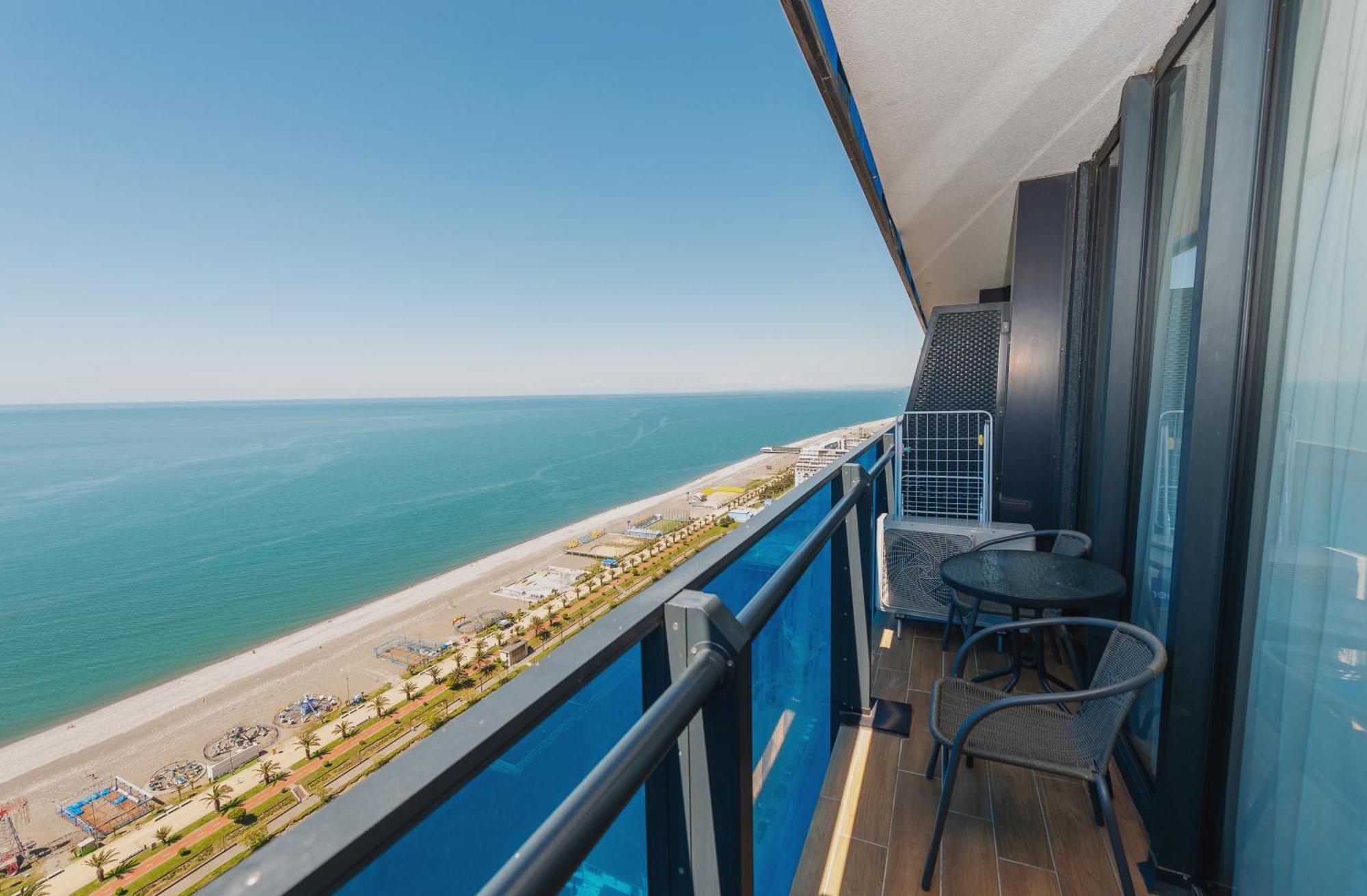 Orbi City Luxury Towers Aparthotel Batumi Kültér fotó