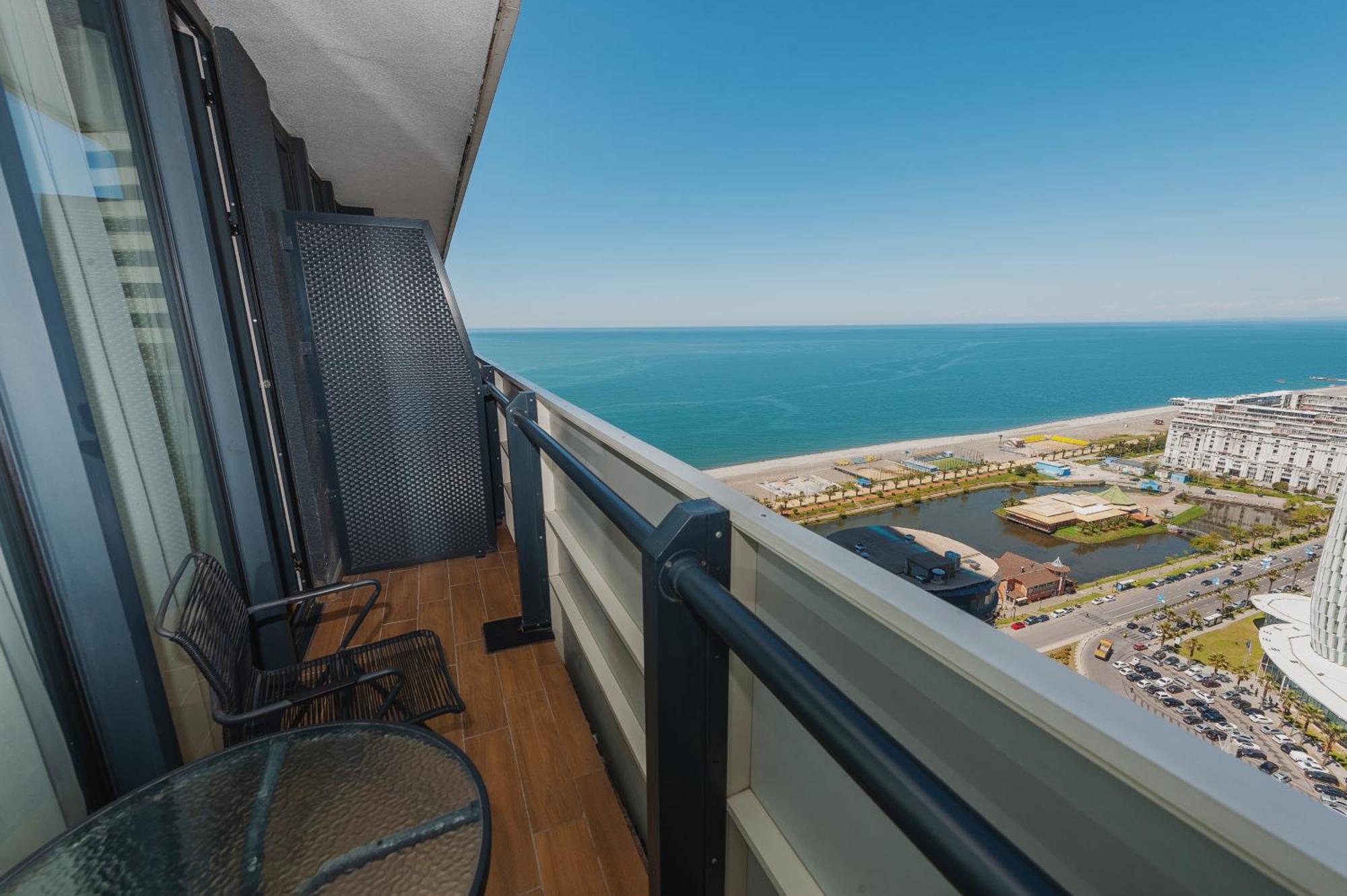 Orbi City Luxury Towers Aparthotel Batumi Kültér fotó